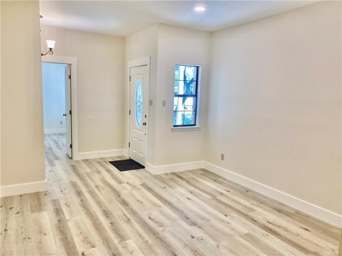 4 Waterfall Dr - Photo 3 of 22