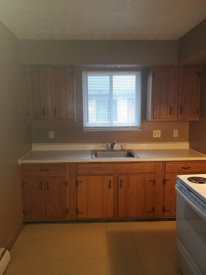 2614 Montana Ave - Photo 2 of 5