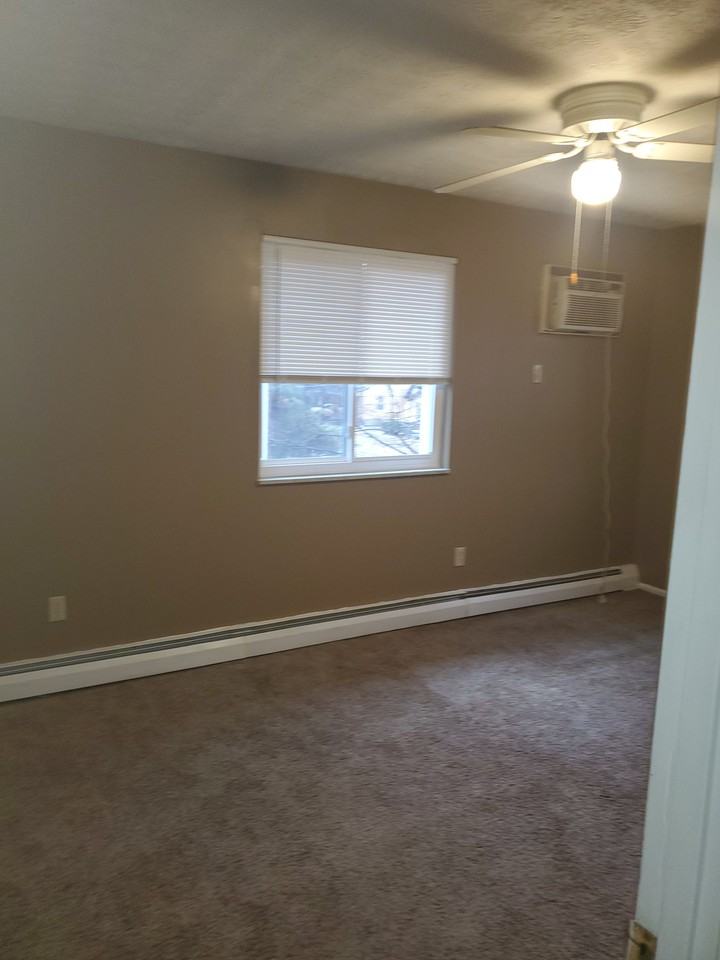 2614 Montana Ave - Photo 3 of 5