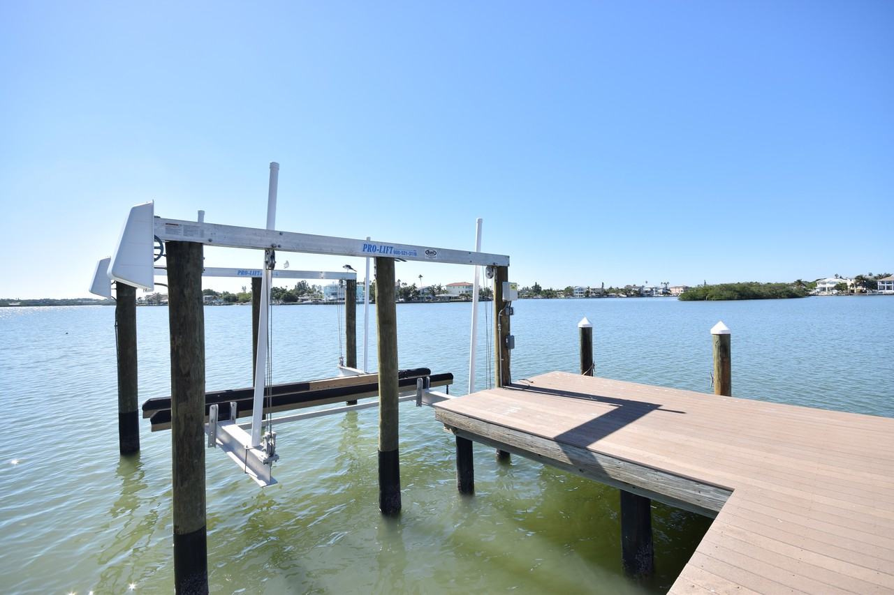 541 20th Ave - Photo 2 of 33