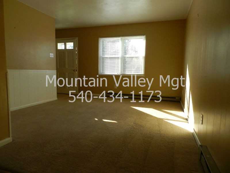 445 S Main St - Photo 3 of 14