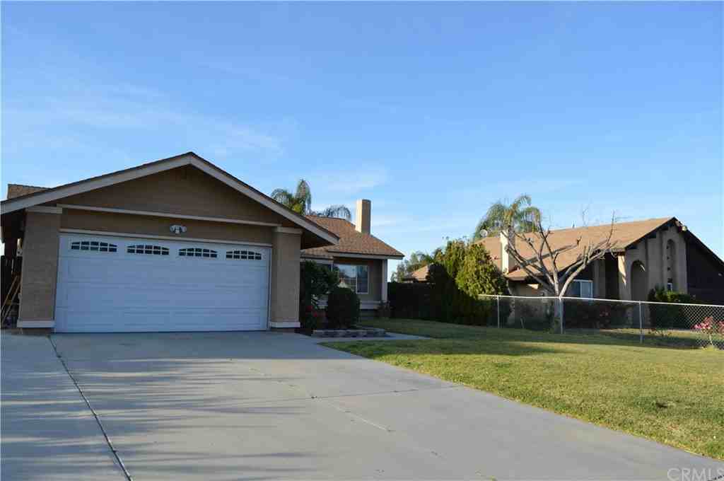 3217 Gallion Circle - Photo 2 of 22