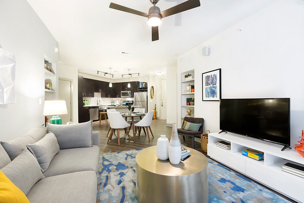 Groves South Lamar - Photo 4 of 31