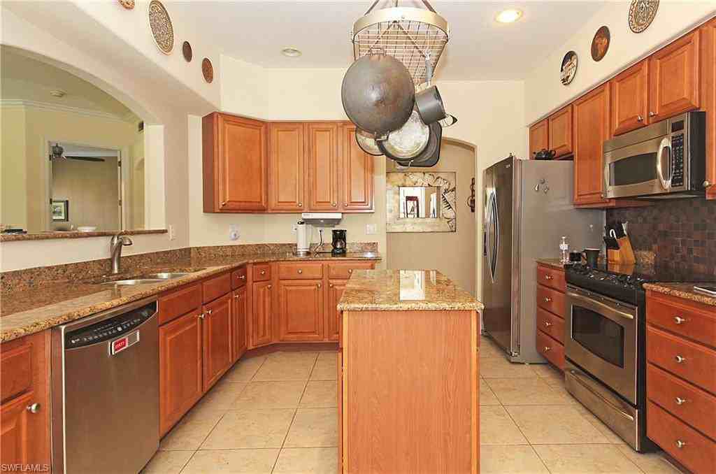 1303 Verde Dr 1601 - Photo 3 of 10