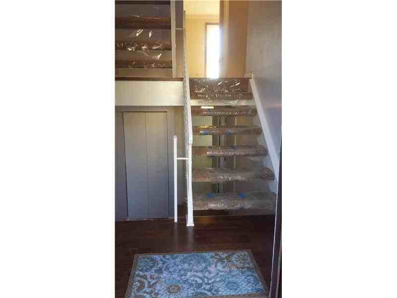 149 Westfield Dr - Photo 2 of 25