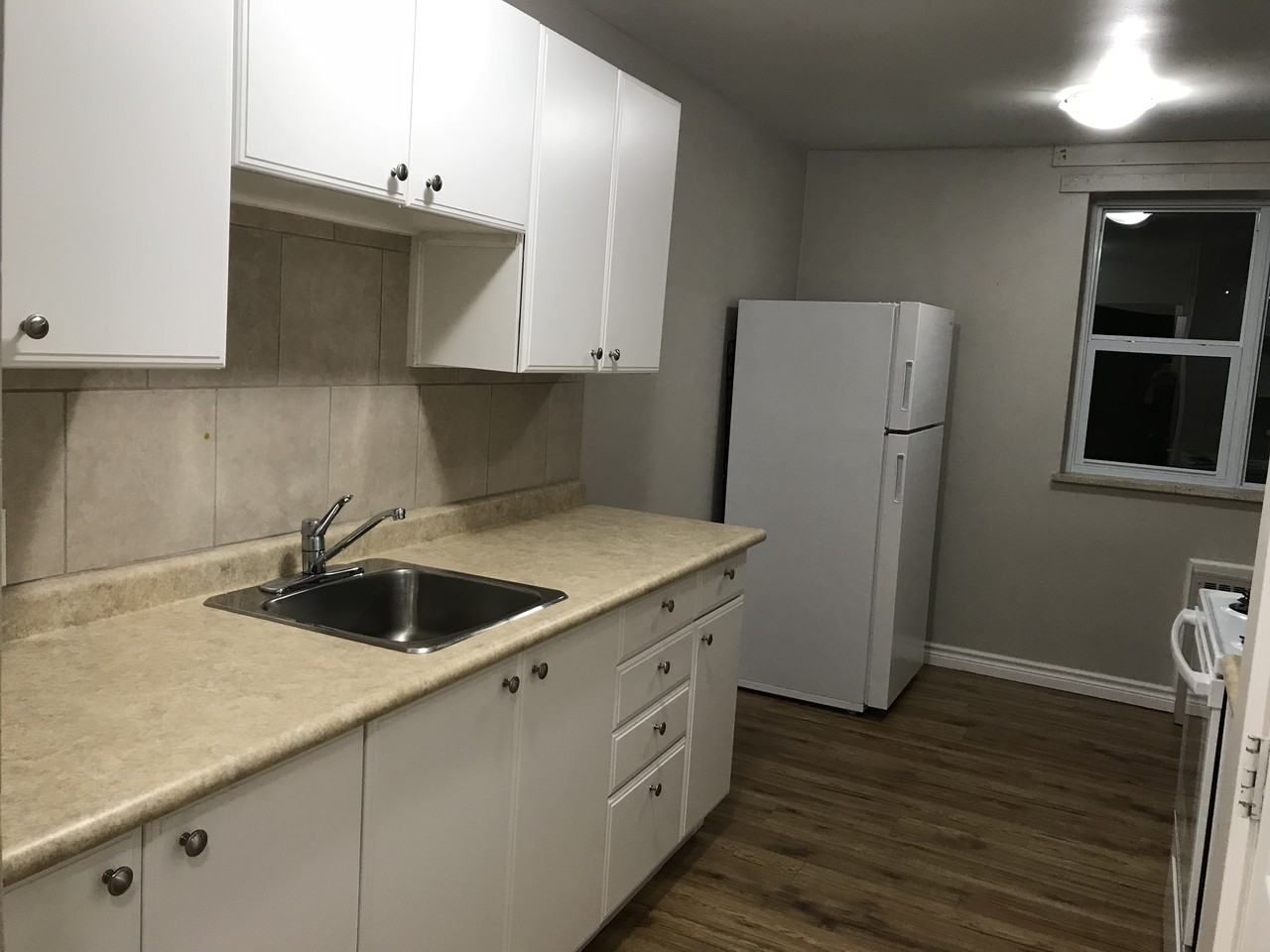 1236 Clarence Street - Photo 2 of 7