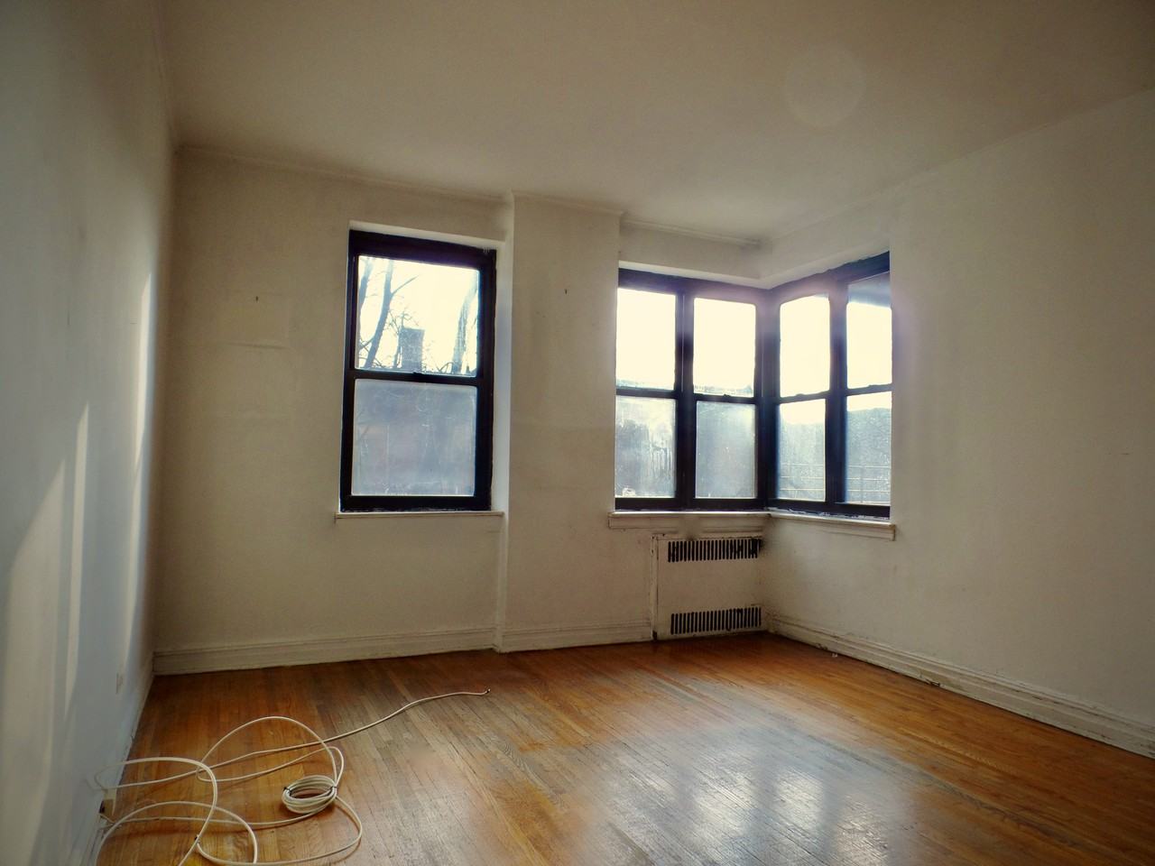 919 Park Place #3G - Photo 3 of 8