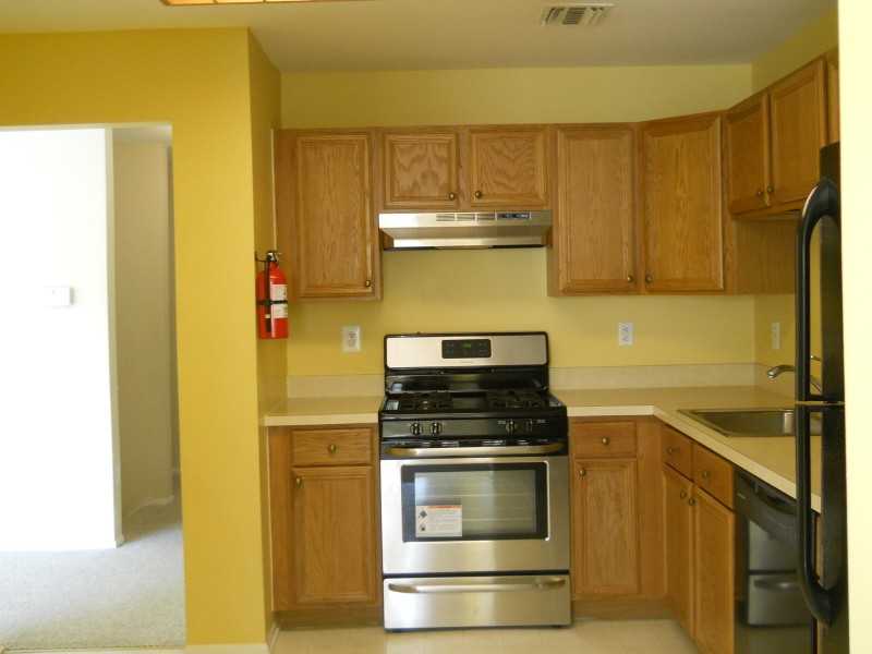 115 Autumn Ct - Photo 2 of 9