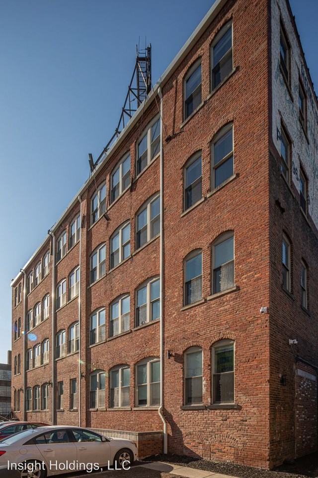 2820 Detroit Ave Apartments for Rent in Ohio City, Cleveland, OH 44113