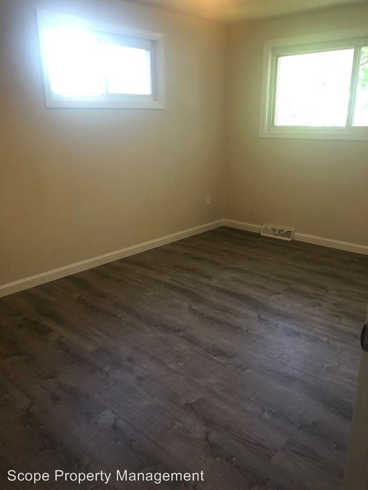 6837 Forest Terrace - Photo 3 of 12