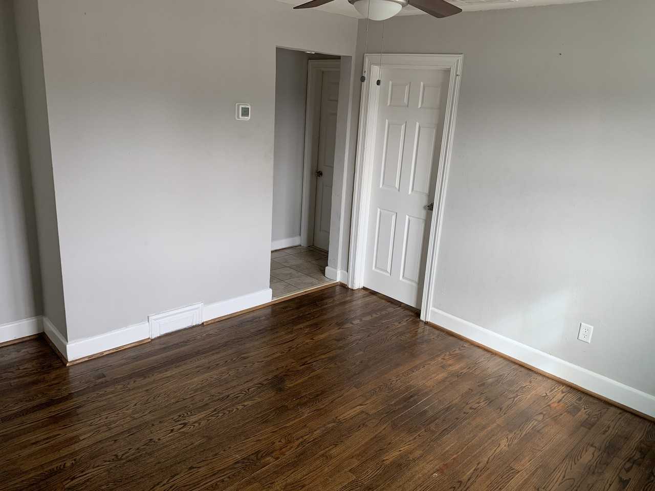 1313 21st Street #1 - Photo 3 of 12