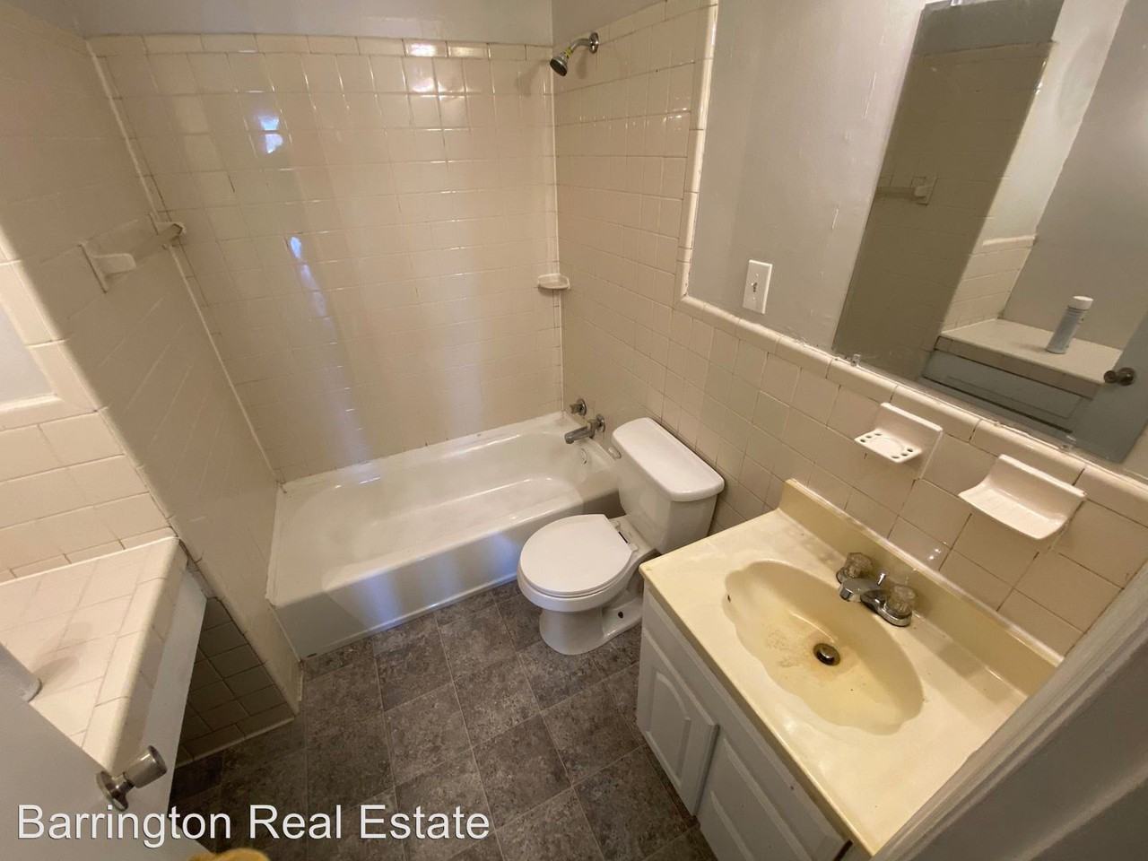 5015 42nd Place North - Photo 2 of 6