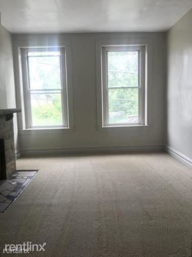 1709 Warren Street #1 - Photo 3 of 10