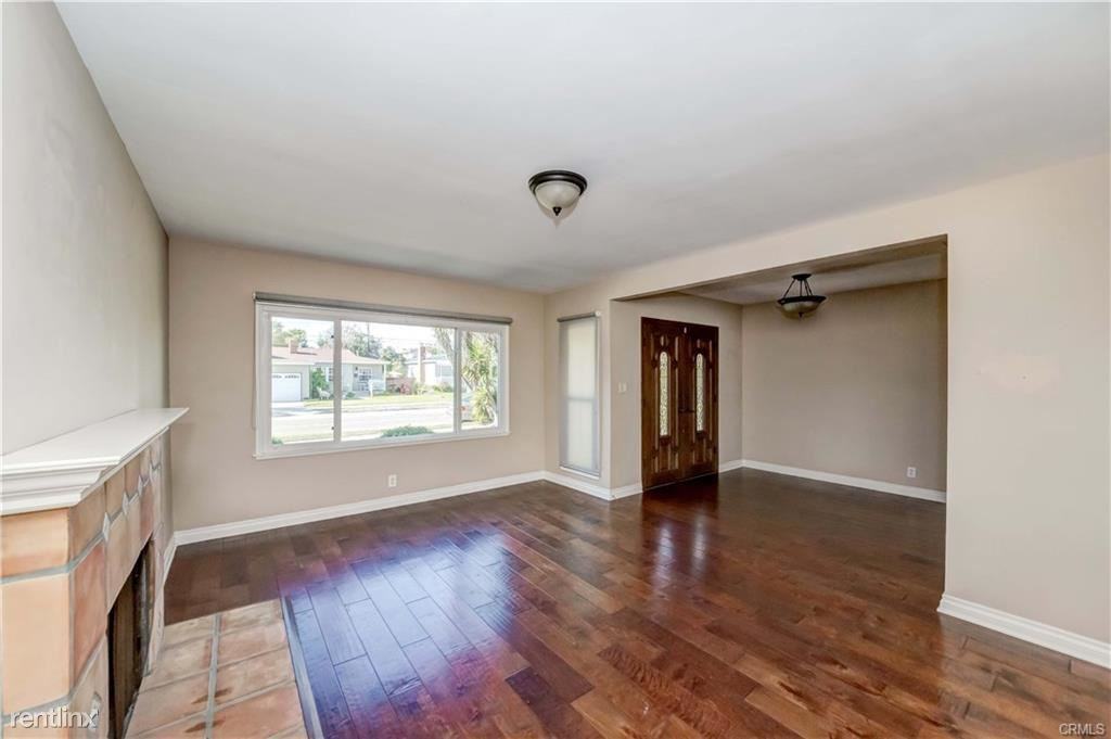 22330 Marjorie Ave - Photo 2 of 10