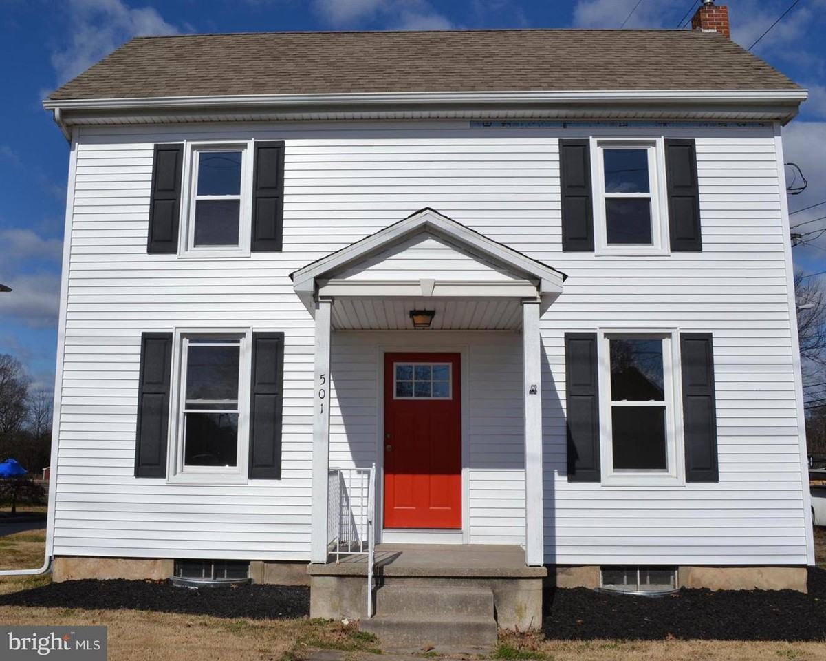 501 Kings Highway - Photo 2 of 15