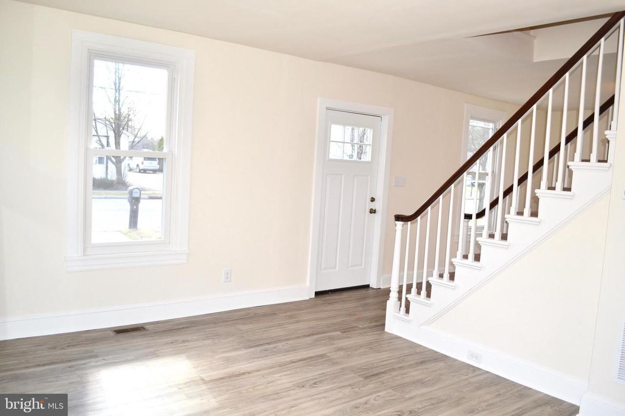 501 Kings Highway - Photo 3 of 15