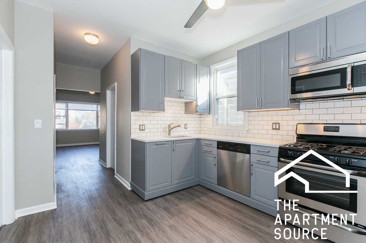 1743 W Barry Ave #2