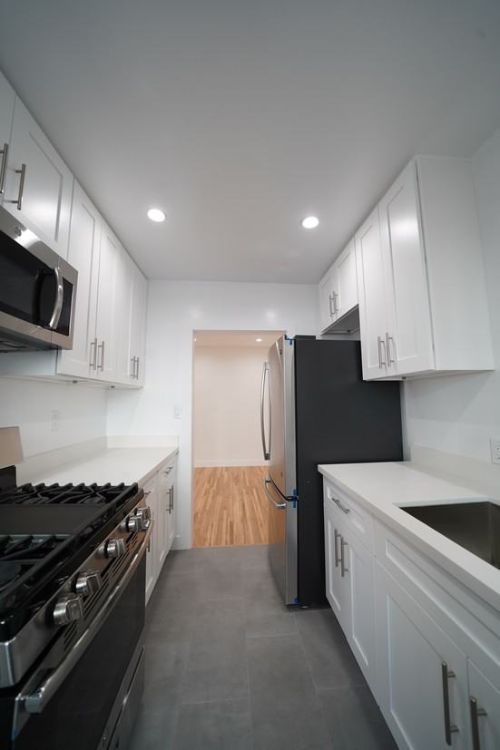 852 S. Lucerne Blvd. - Photo 7 of 11