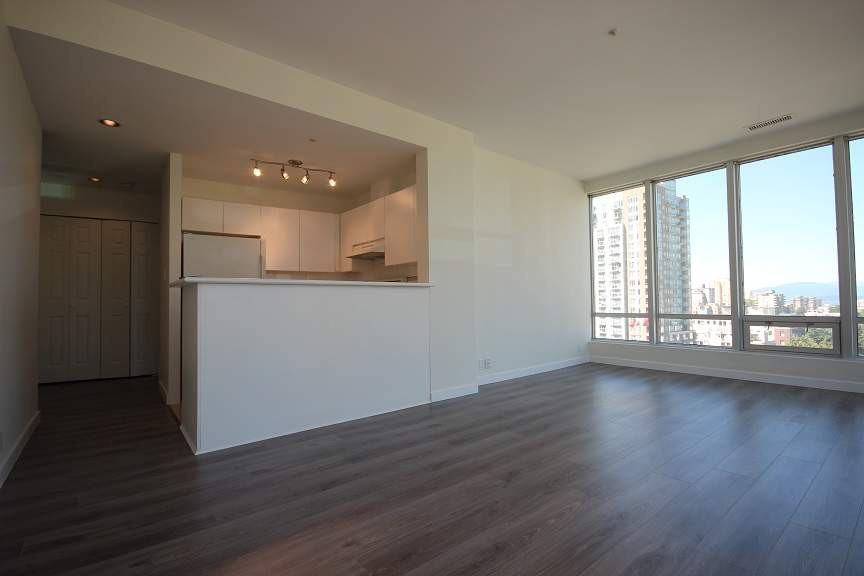 The Electra - Photo 3 of 22