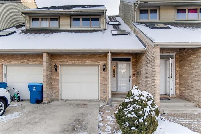 11059 Catherine Drive - Photo 2 of 20