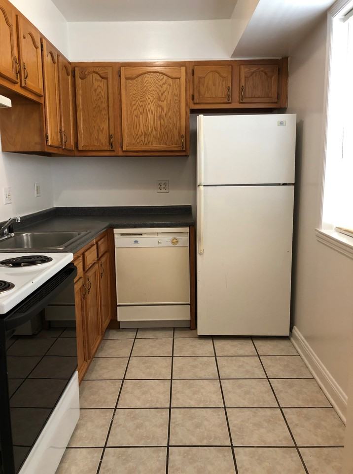 311 Roane St - Photo 2 of 10