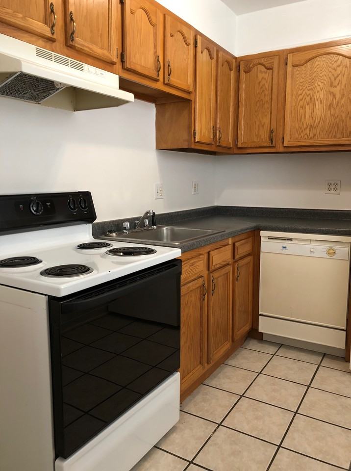 311 Roane St - Photo 3 of 10