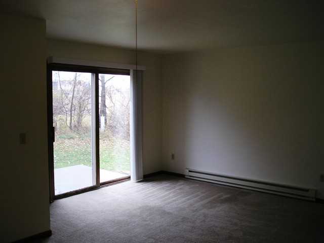 20 Pine Ridge Ct - Photo 3 of 4