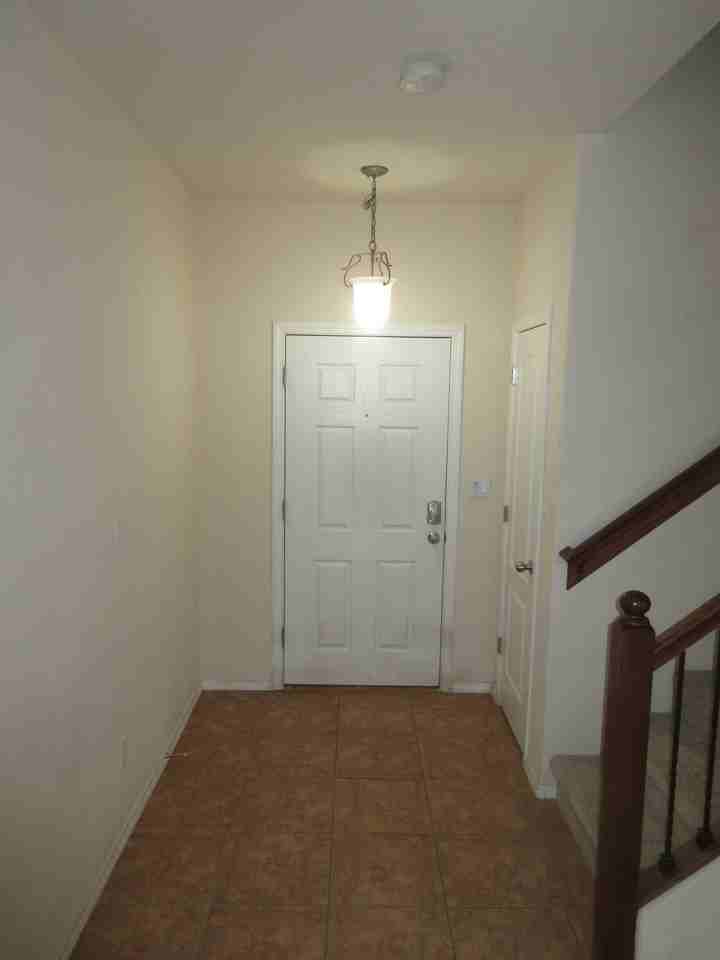 12505 Woodland Ave Ne - Photo 4 of 38