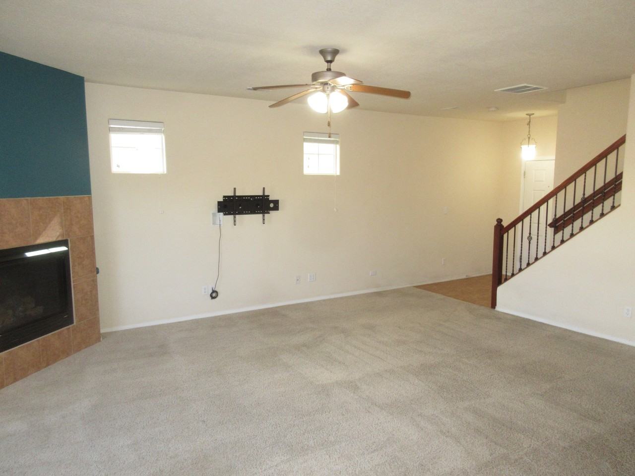 12505 Woodland Ave Ne - Photo 6 of 38