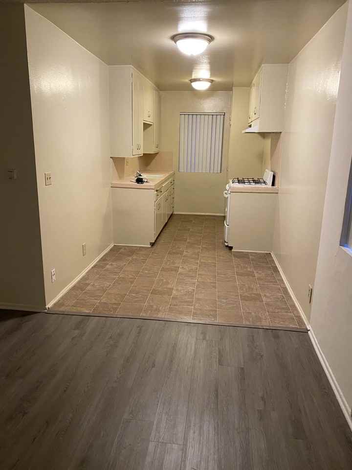 11275 Huston st North Hollywood - Photo 2 of 15