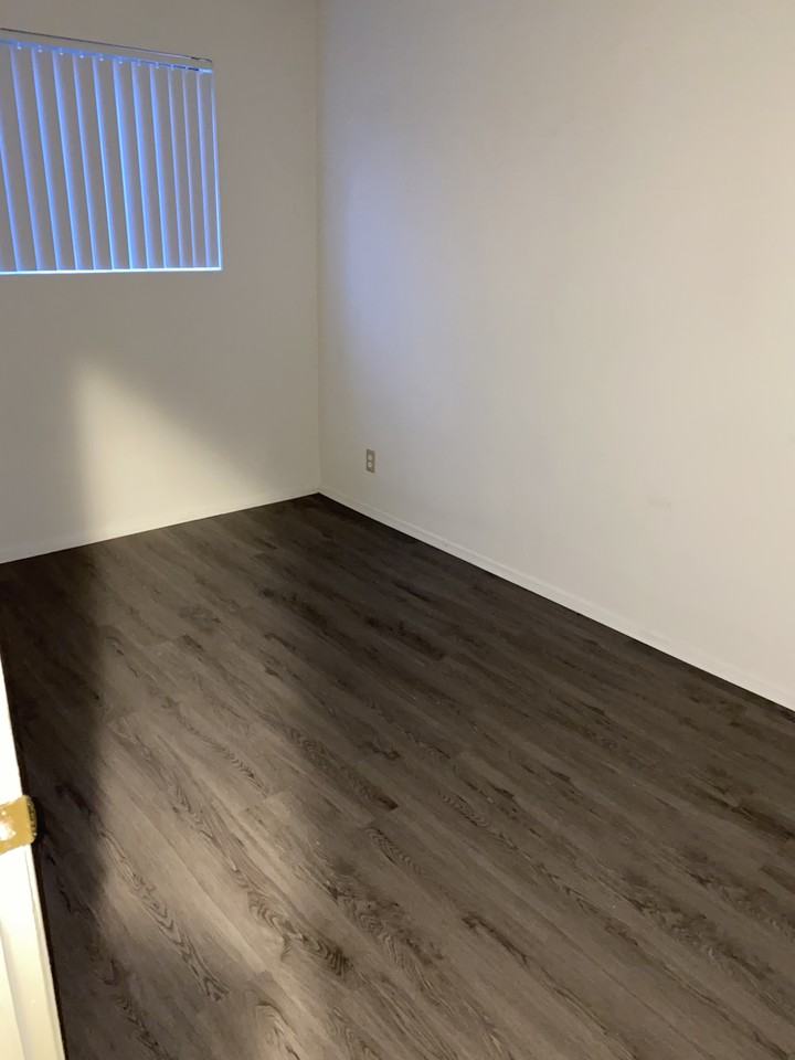 11275 Huston st North Hollywood - Photo 3 of 15