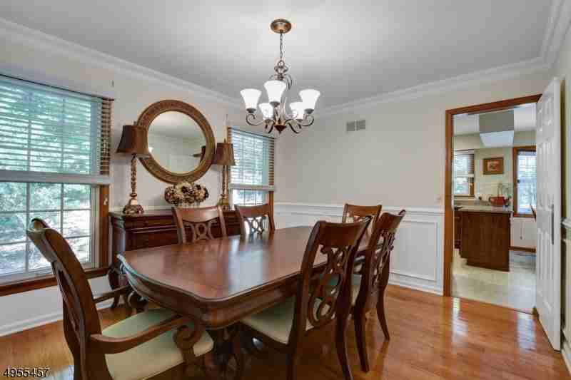 7 Deerwood Trl - Photo 3 of 21