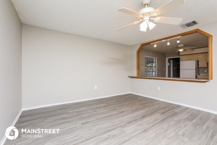 818 Wedgewood Drive - Photo 3 of 16