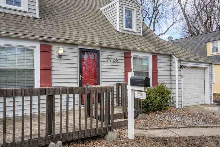 7728 Walnut Street - Photo 3 of 28