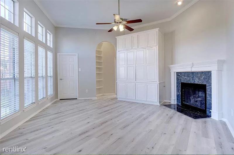 8528 Maltby Ct - Photo 3 of 8