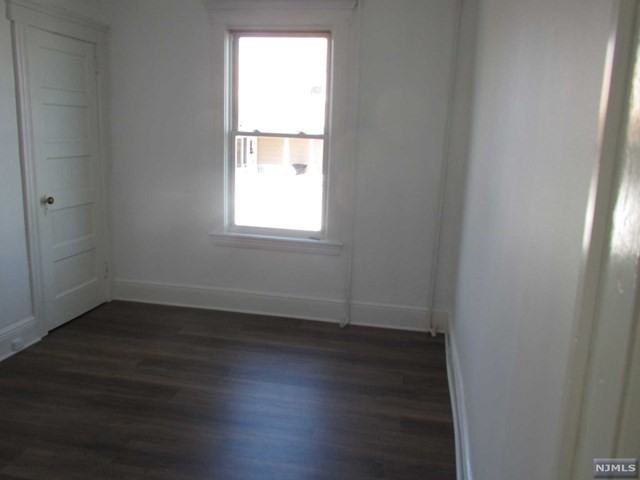 30 Ottawa Avenue - Photo 3 of 10