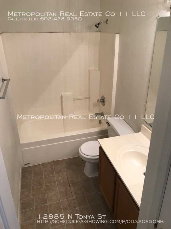 12885 N Tonya St - Photo 3 of 10