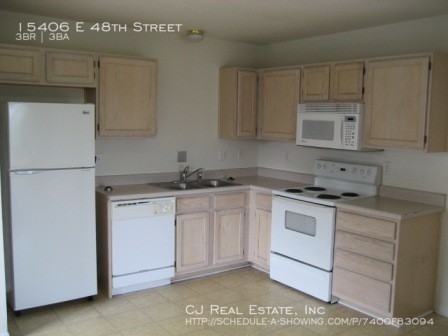 15406 E 48th Street - Photo 3 of 5