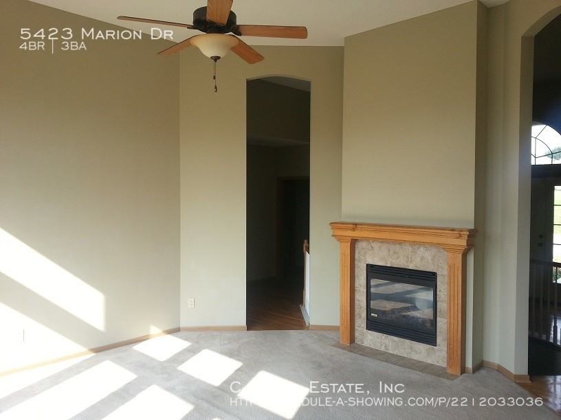 5423 Marion Dr - Photo 3 of 6