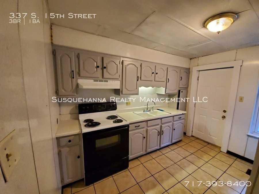 337 S. 15th Street - Photo 3 of 16
