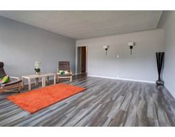 11029 135 Street Northwest - Photo 3 of 11