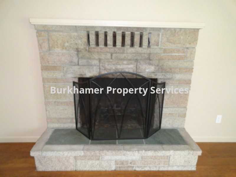 706 Granada Rd - Photo 4 of 32