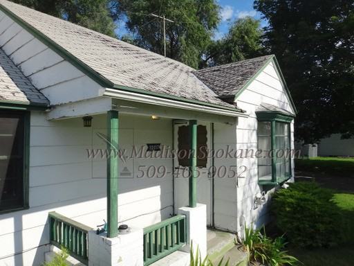 10117 N Andrew St - Photo 2 of 15