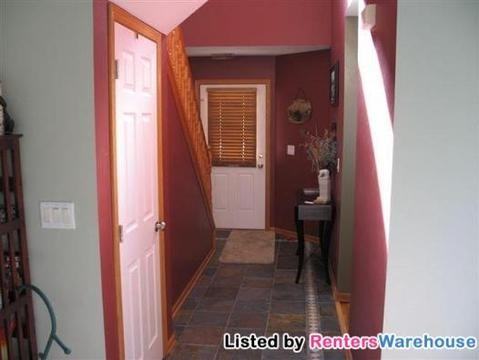 13838 Rose Dr - Photo 2 of 9