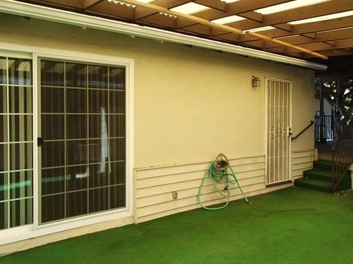 10541 Observatory Dr - Photo 2 of 25