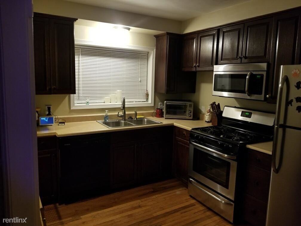 10330 Brodhead Rd - Photo 2 of 4