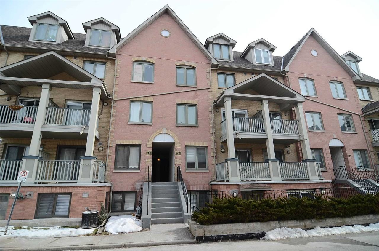 75 Weldrick Road East, Richmond Hill, ON L4C 0H9 2 Bedroom Condo for