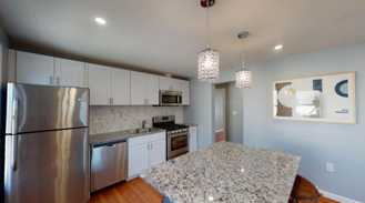 Bright Egleston Square apartment near Orange Line - Photo 1 of 1