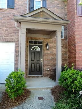 3351 Thornbridge Dr - Photo 2 of 17