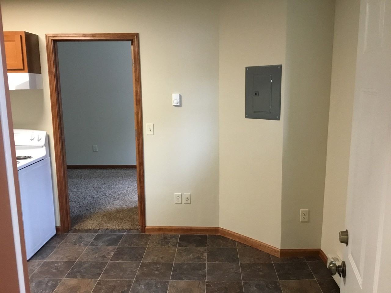 1516 Broadway St - Photo 5 of 47